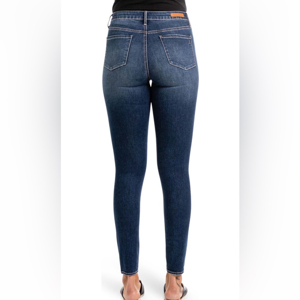 Articles of Society- like new skinny jeans  size 30